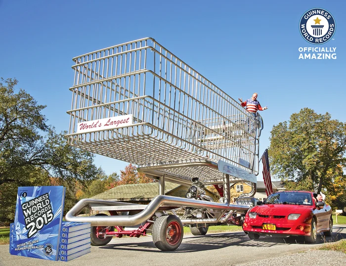 
    Americanul Fred Reifsteck şi-a tras un cărucior motorizat demn de Cartea RecordurilorFoto: Guinness Book  