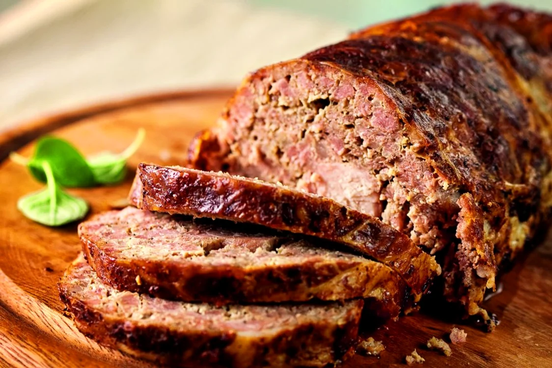 rulada din carne de vita tocata jpeg