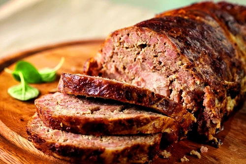rulada din carne de vita tocata jpeg