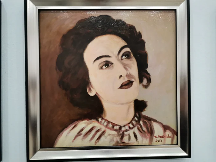 „Chipuri” - Maria Tănase, portrete realizate de Mihai Dascălu FOTO: Alina Mitran