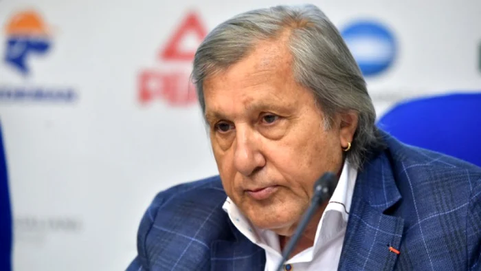 Ilie Năstase, obișnuit să sară des calul