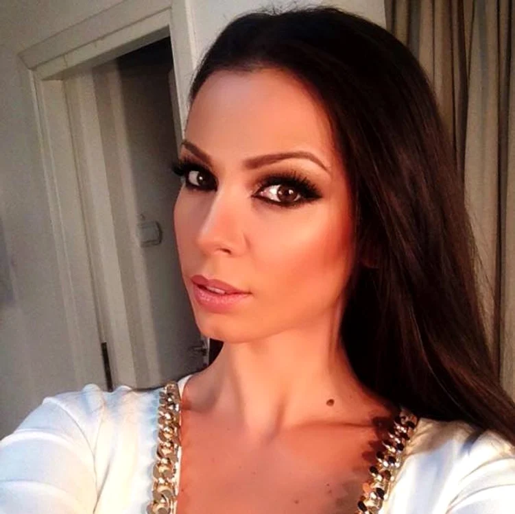 
    Iuliana Luciu lucrează din nouFoto: arhivă personală  