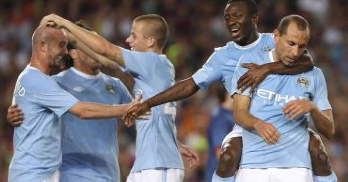 FOTBAL: Cluburile engleze au cheltuit "doar" 450 milioane de lire sterline