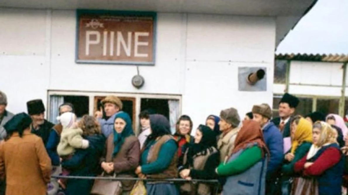 SONDAJ Românii mai suspină după Epoca de Aur jpeg