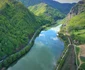 Punct de belvedere de pe Masivul Cozia în Parcul Național Cozia din Vâlcea Foto Centrul de promovare turistică Vâlcea