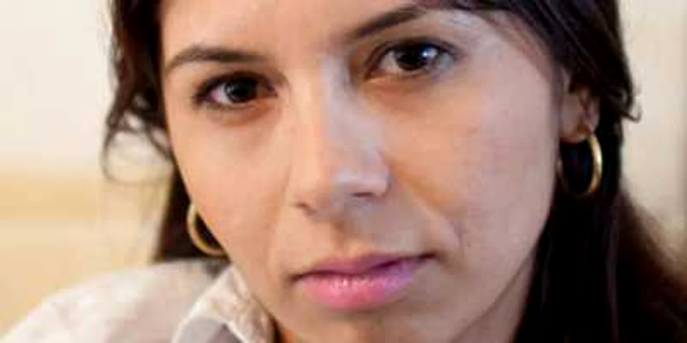 Ramona Constantin se ocupa până în urmă cu şase luni de vânzarea revistei „The Big Issue“-  FOTO „The Guardian“  