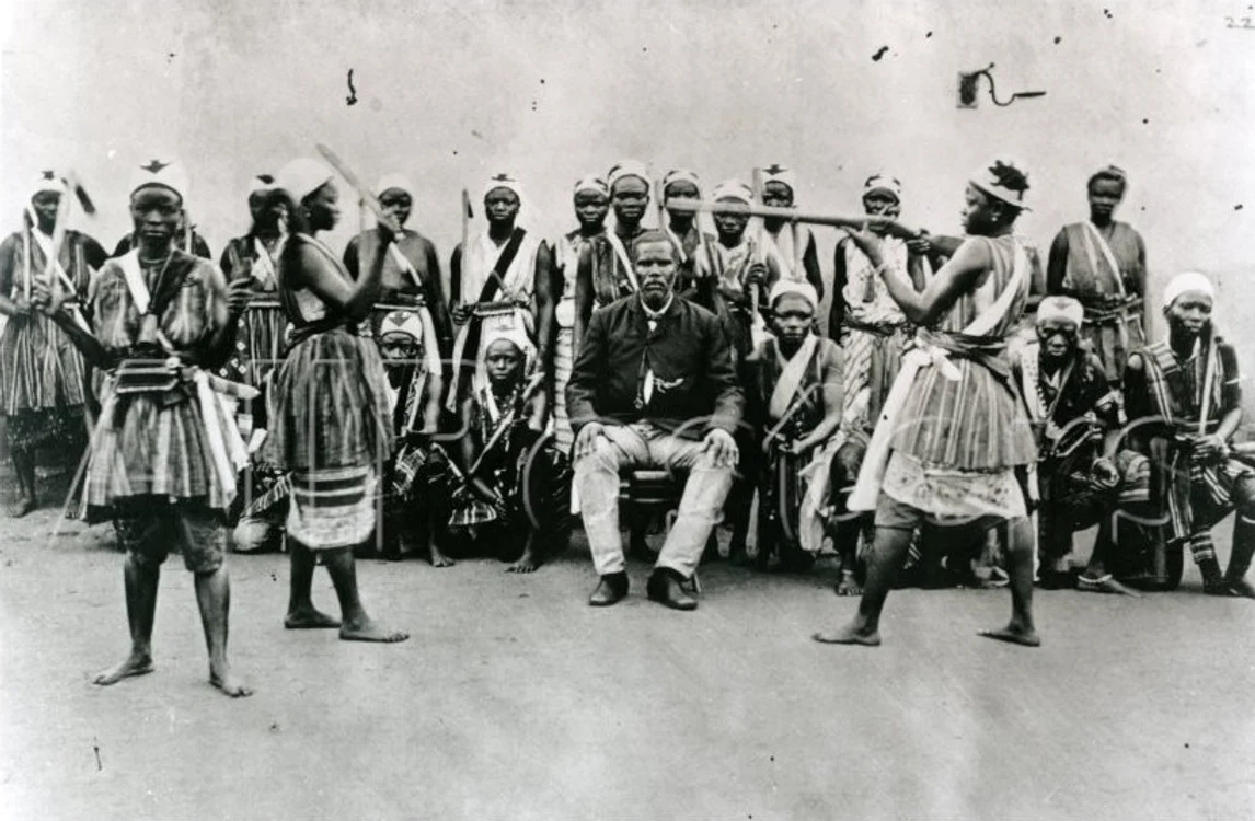 Imagine cu amazoanele din jurul anului 1890 / foto: Wikipedia