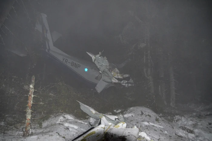 Epava avionului BN 2A, fabricat în 1977, a fost găsită de autorităţi după mai bine de şase ore