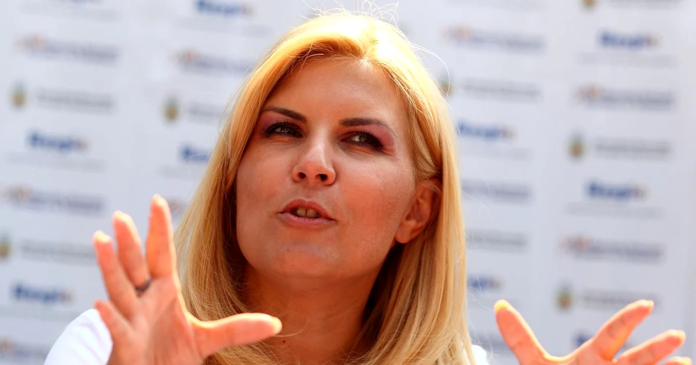 Replici "tăioase" între Crin Antonescu şi Elena Udrea  FOTO Adevărul