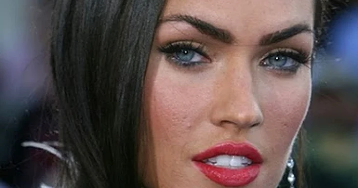 Megan Fox, neretuşată în Photoshop