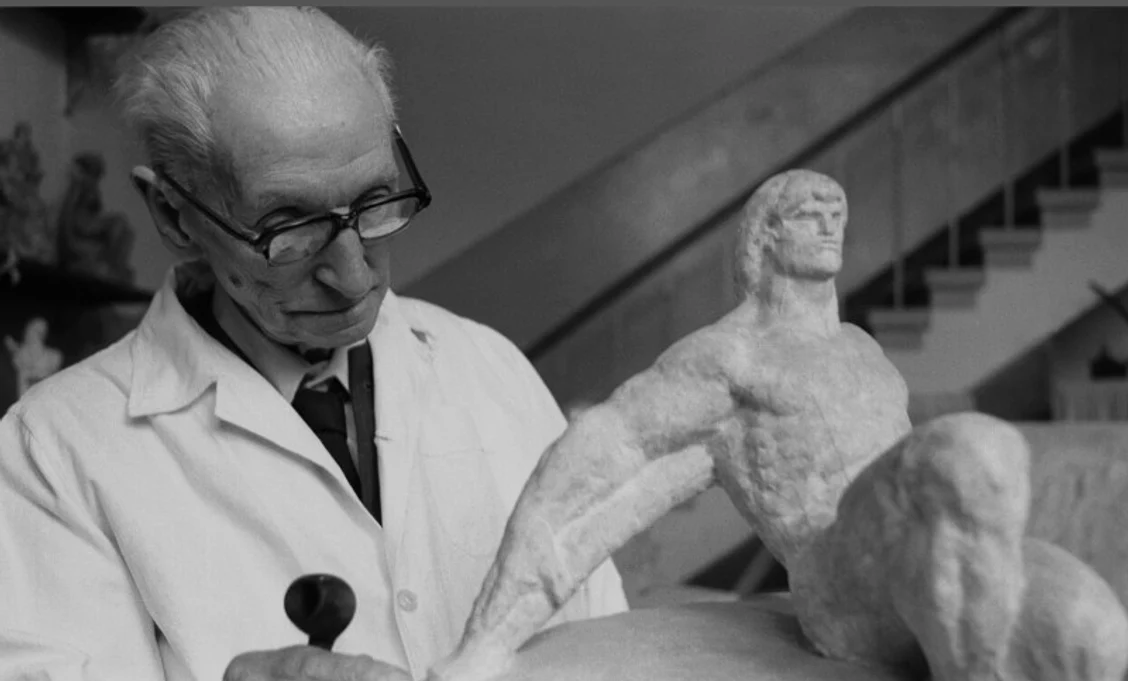 Astăzi s-a născut sculptorul Ion Jalea. Foto: Agerpres