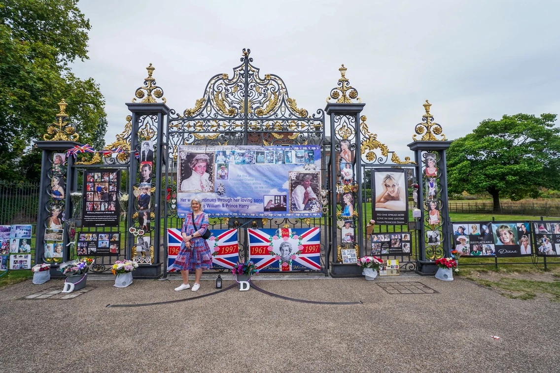 Prințesa Diana, omagiată la Palatul Kensington