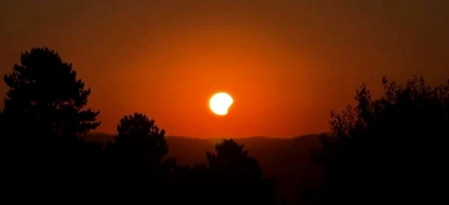 Eclipsa văzută la Satu Mare, Carei FOTO FB Meteoplus2 jpg