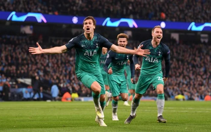 Golul lui Fernando Llorente (prim-plan) a trimis Tottenham în semifinale. FOTO: GettyImages