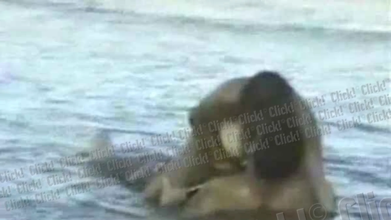 Au făcut sex pe plajă, în văzul tuturor.