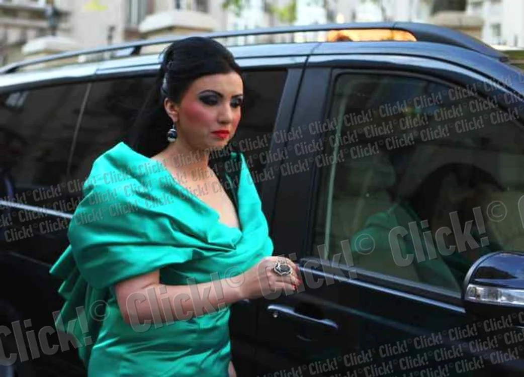 
    Adriana Bahmuţeanu a suferit un mic accident în trafic. (Foto: Mihai Ciobanu)  