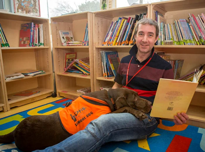 
    După luni de antrenament, Fernie a învățat să citească.Foto Express.co.uk  