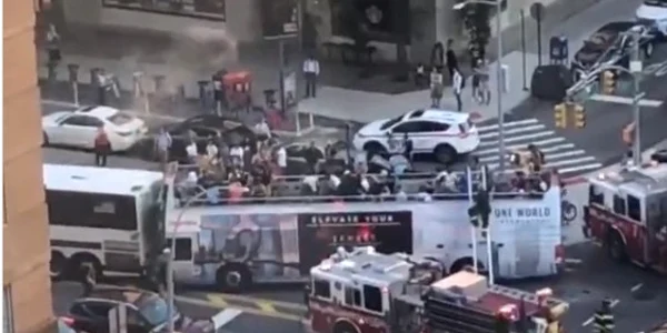 Autobuz ACCIDENT New York jpg