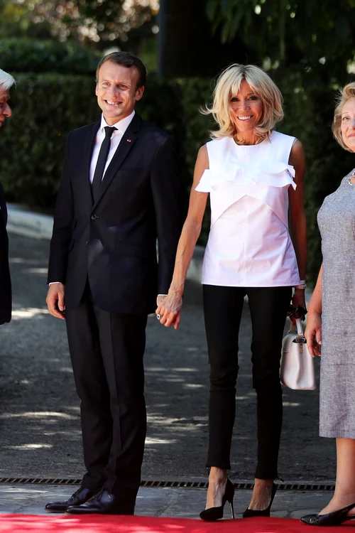 Le couple présidentiel hellénique accueille le président Emmanuel Macron et son épouse Brigitte au Palais présidentiel à Athènes jpeg