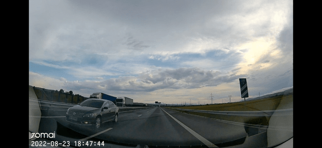 Un șofer de 72 de ani a mers pe constrasens 9 kilometri pe autostrada A10 Sebeș - Turda. Amenda pe care a primit-o VIDEO