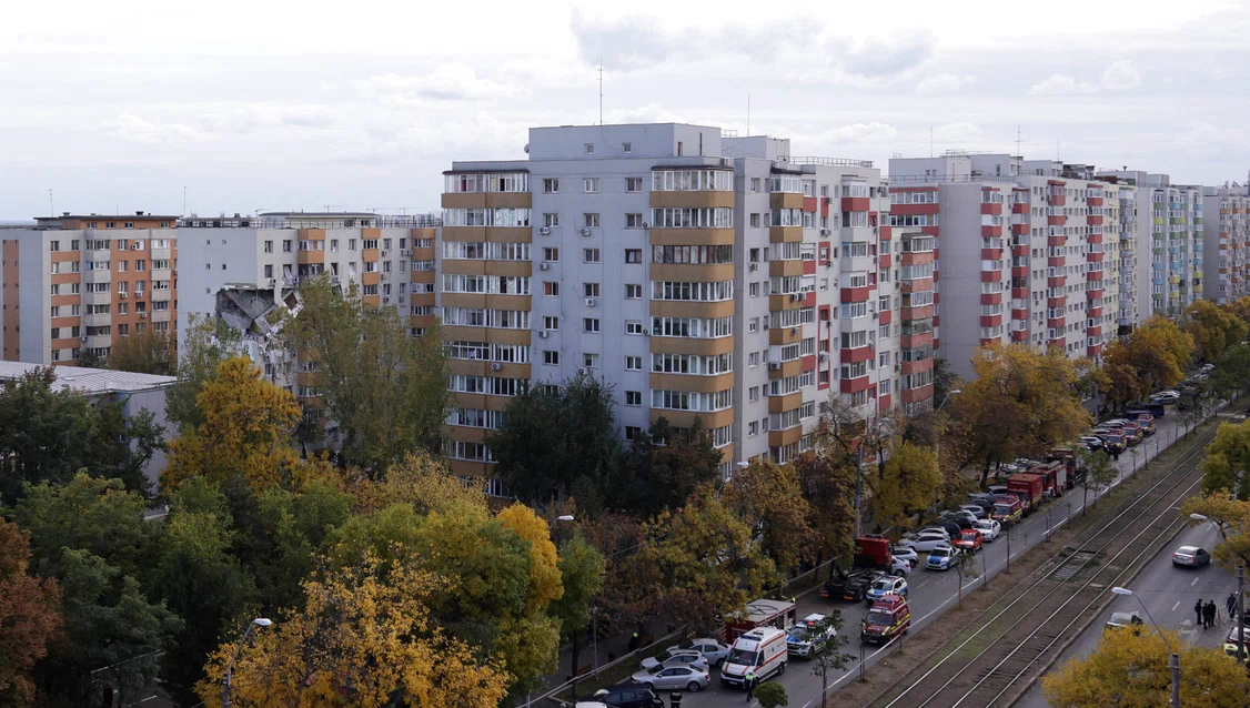  Blocurile vechi din București, adevărate bombe cu ceas? / foto: arhiva Click!