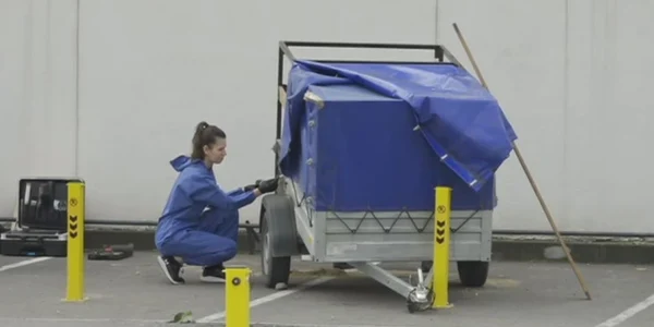 Cadavrul unei femei a fost găsit într o remorcă FOTO captură video Digi24 jpg