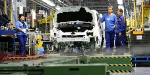 Vânzările autoturismului B-Max sunt în scădere