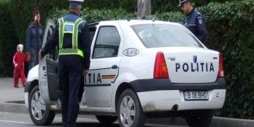 Şoferii au fost testaţi cu aparatul etilotest, rezultatul fiind 0. Foto arhivă