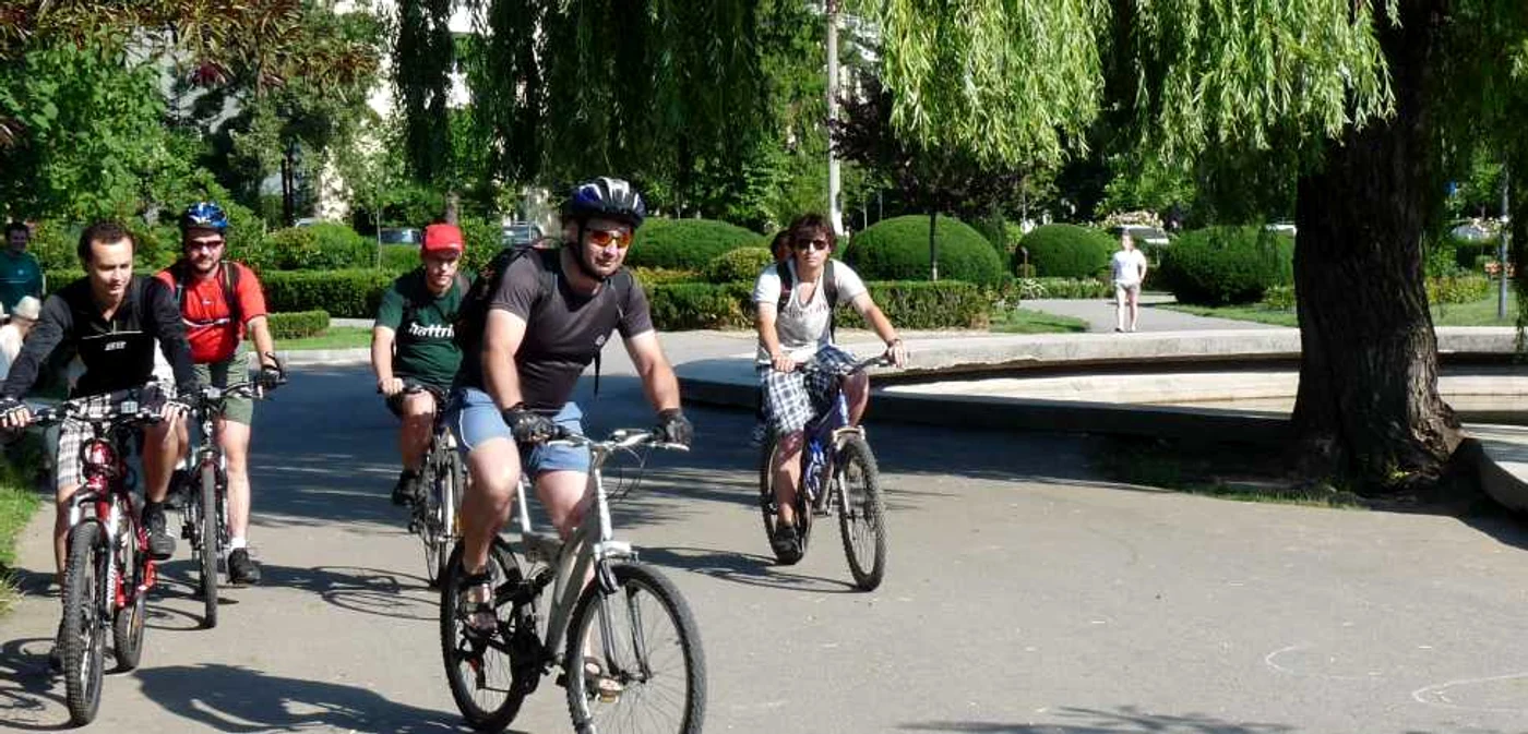 Primii piteşteni care s-au alăturat, astăzi, campaniei