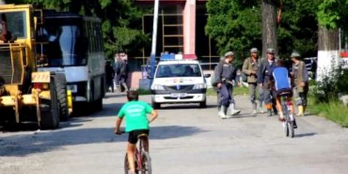 Hunedoara: Minerii de la Lupeni protestează după ce s-au blocat în abataje