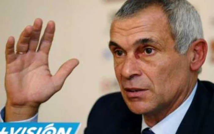 FOTBAL: Hector Cuper a semnat cu Aris Salonic!