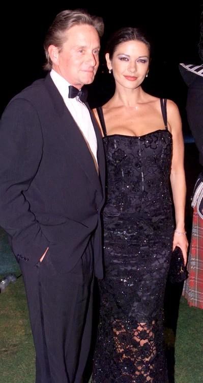Michael Douglas Catherine Zeta Jones poză arhivă GettyImages 2113568 jpg