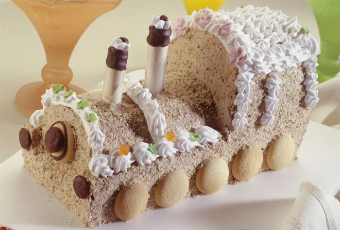 
    Locomotivă cu nucă  