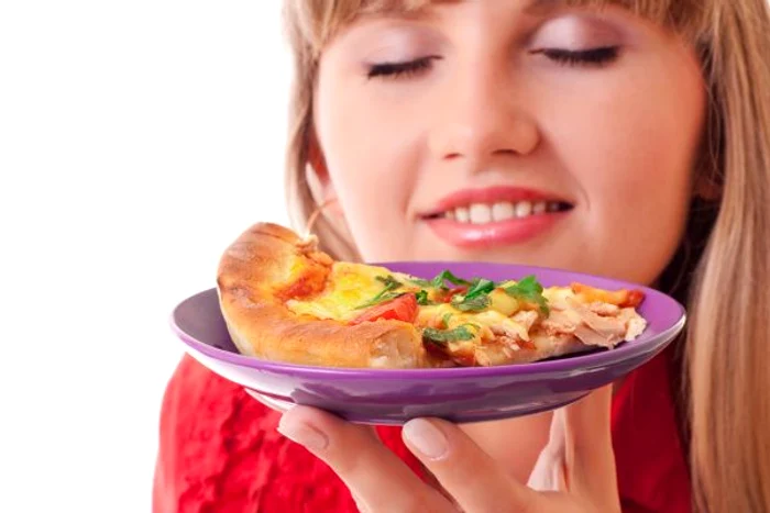 Consumul a mai mult de două porții de fructe pe zi poate face ca senzația de foame să reapară tot mai des.www.clicksanatate.ro