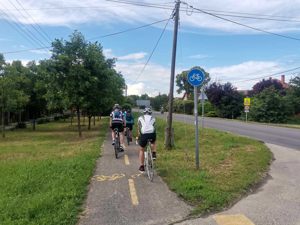 Bicicliștii au pedalat și anul trecut în Ungaria FOTO Asociația Bastionul