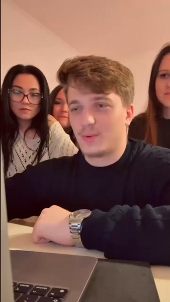 Elevul român admis la Harvard University: „Există mitul că numai olimpicii pot să studieze în afară cu o bursă”