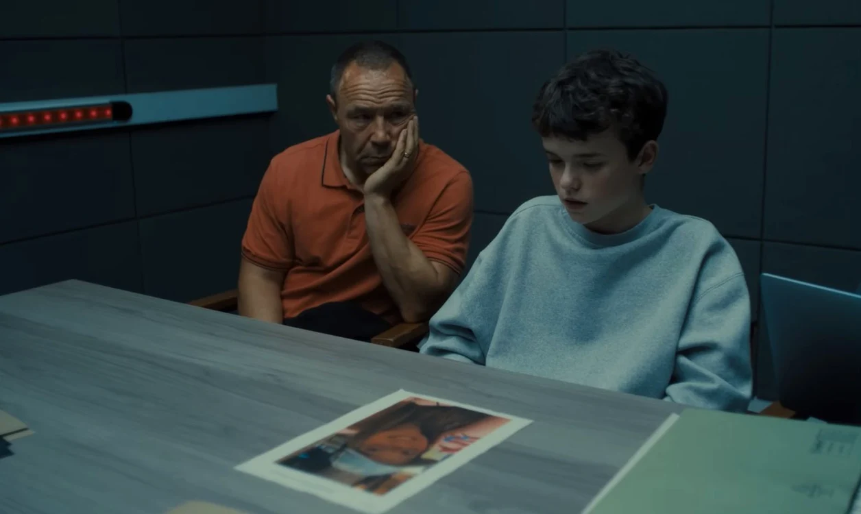 Scenă din Adolescence. Sursa: Netflix / Youtube. 