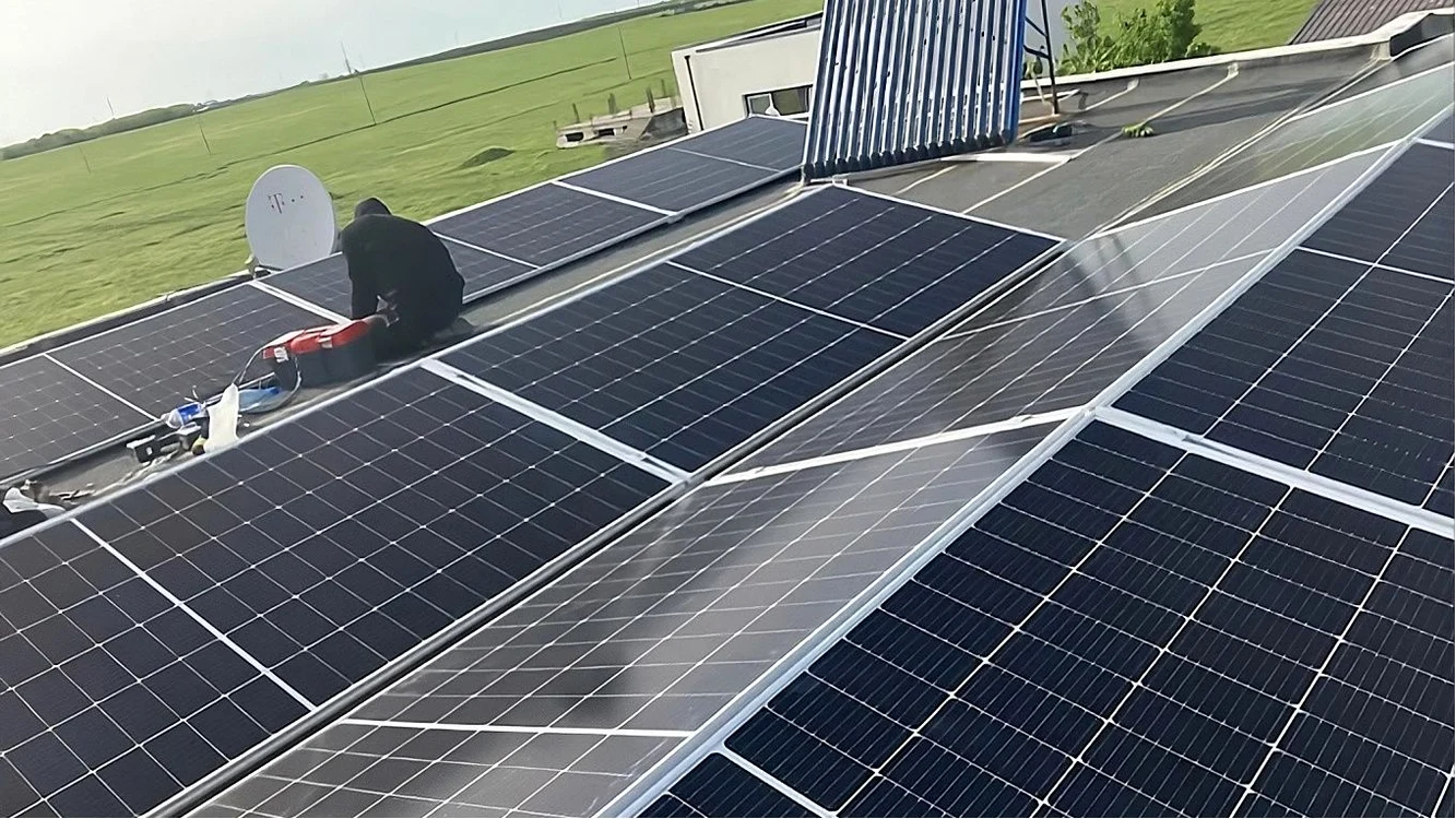 ghid complet pentru energia solara in 2026 cum reduci factura la curent cu pana la 90 jpg