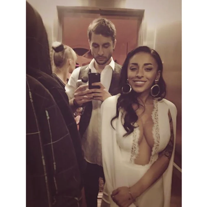 Ruby a făcut senzaţie pe scena de la Sibiu când a apărut îmbrăcată aşafoto: arhiva personală