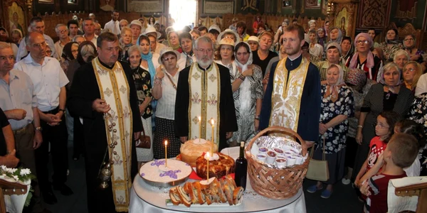 Imagine de slujba religioasă FOTO ADJ