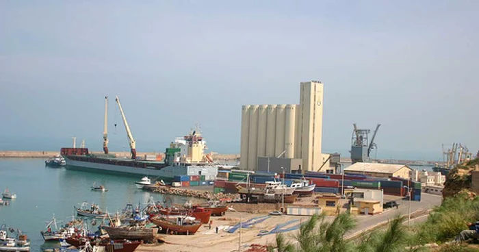 Portul din oraşul algerian Mostaganem
