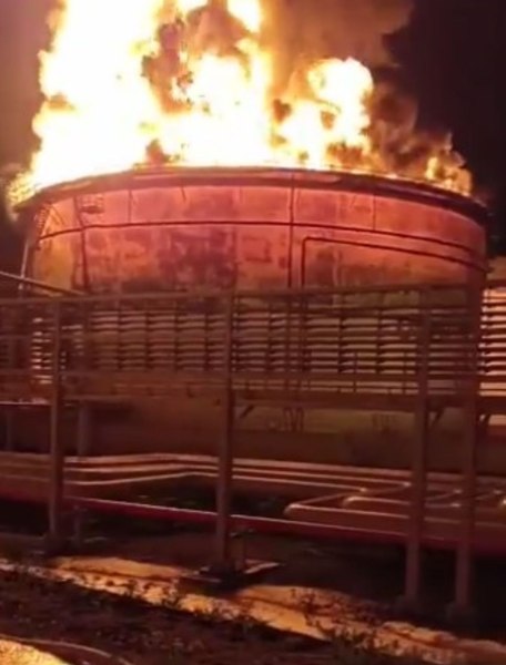 Incendiu în Crimeea ocupată. Un depozit de combustibil a luat foc VIDEO
