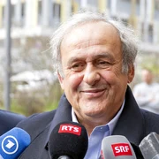 12920816 platini jpg