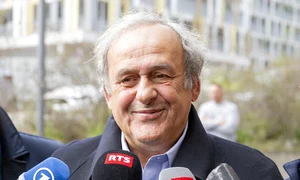 12920816 platini jpg
