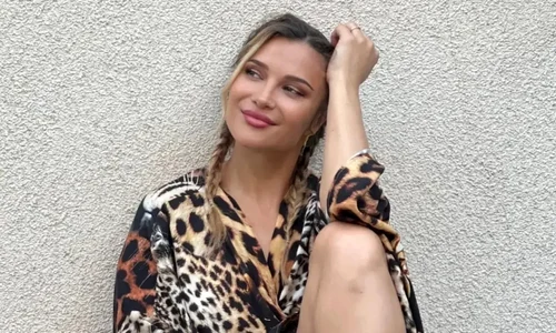 Lora, foto Instagram jpg