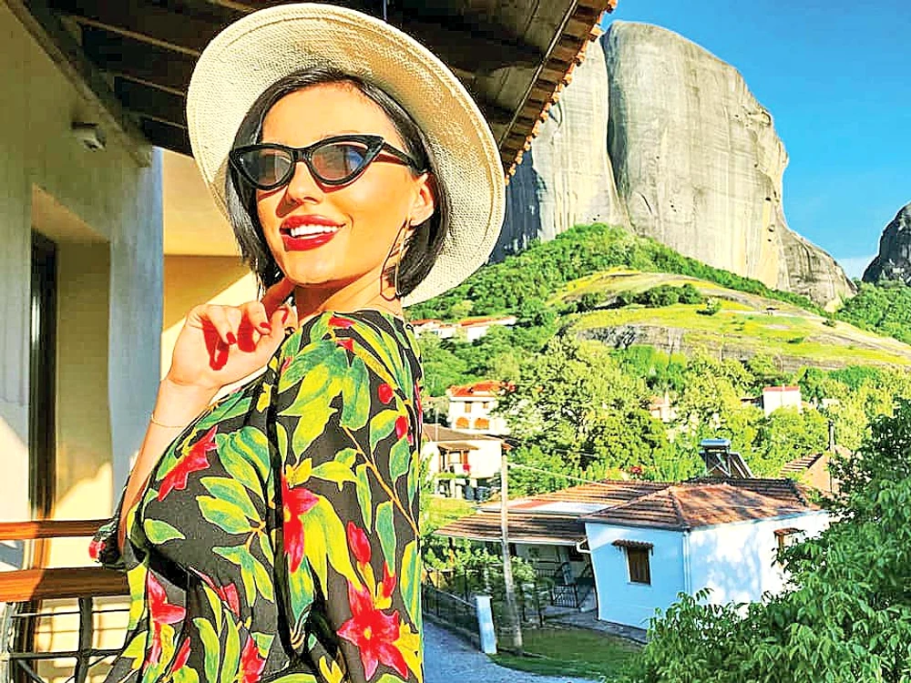 Diana Enache s-a  cazat la Meteora