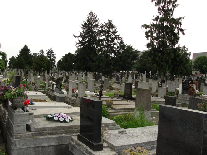 Cimitirul va fi adminsitrat de municipalitate