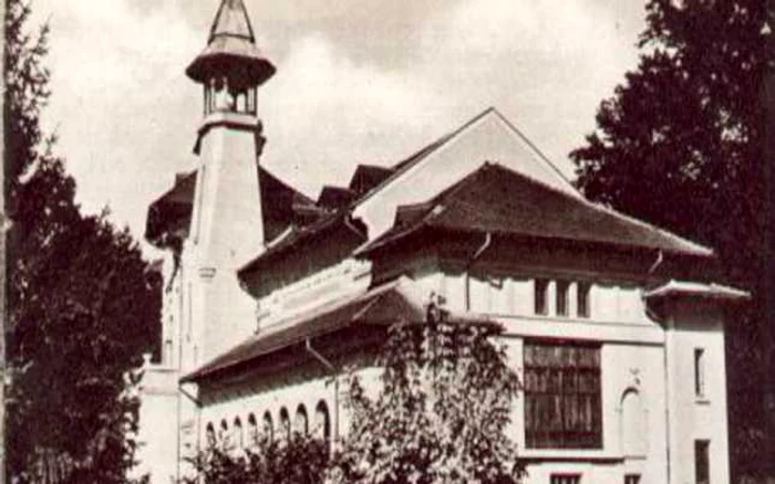 Casinoul si fostul cinema -1935 Foto Primăria Băile Govora