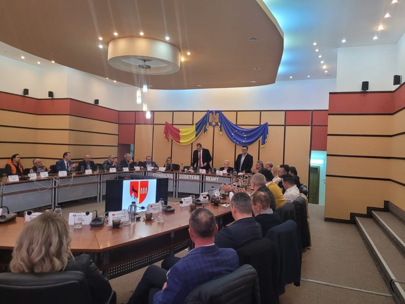 Bugetarii cu spor de hemoroizi. Privilegiul de care se bucură angajații unei instituții de stat