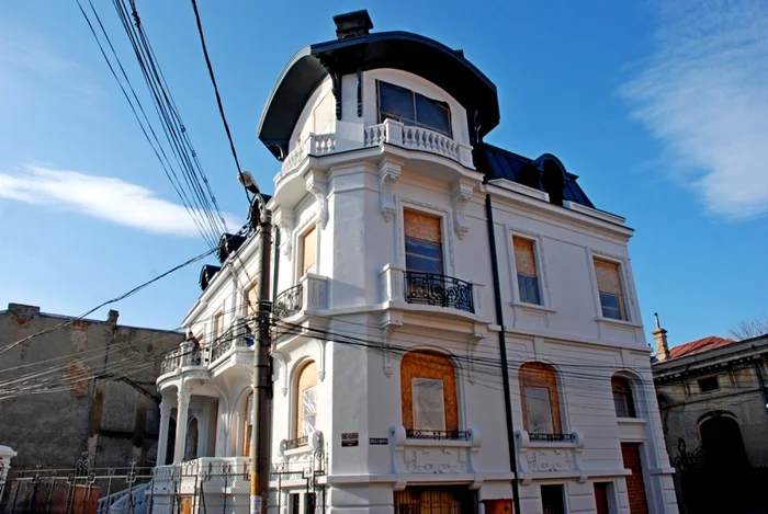 Casa Popeea, una dintre cele mai frumoase clădiri ale Brăilei, este în reabilitare FOTO Florentin Coman
